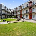 Apartment Arendalsuka - 3 Roms Midt I Sentrum Med 6 Soveplasser Og Parkering Arendal