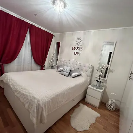 Arendalsuka - 3 Roms Midt I Sentrum Med 6 Soveplasser Og Parkering * Arendal