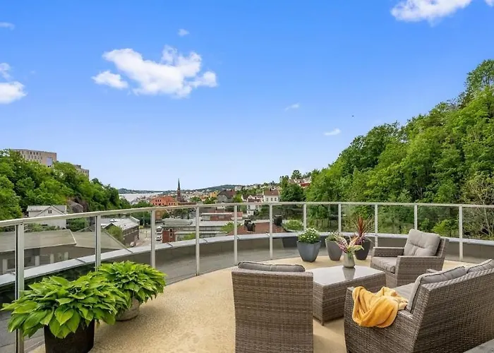 Arendalsuka - 3 Roms Midt I Sentrum Med 6 Soveplasser Og Parkering Arendal